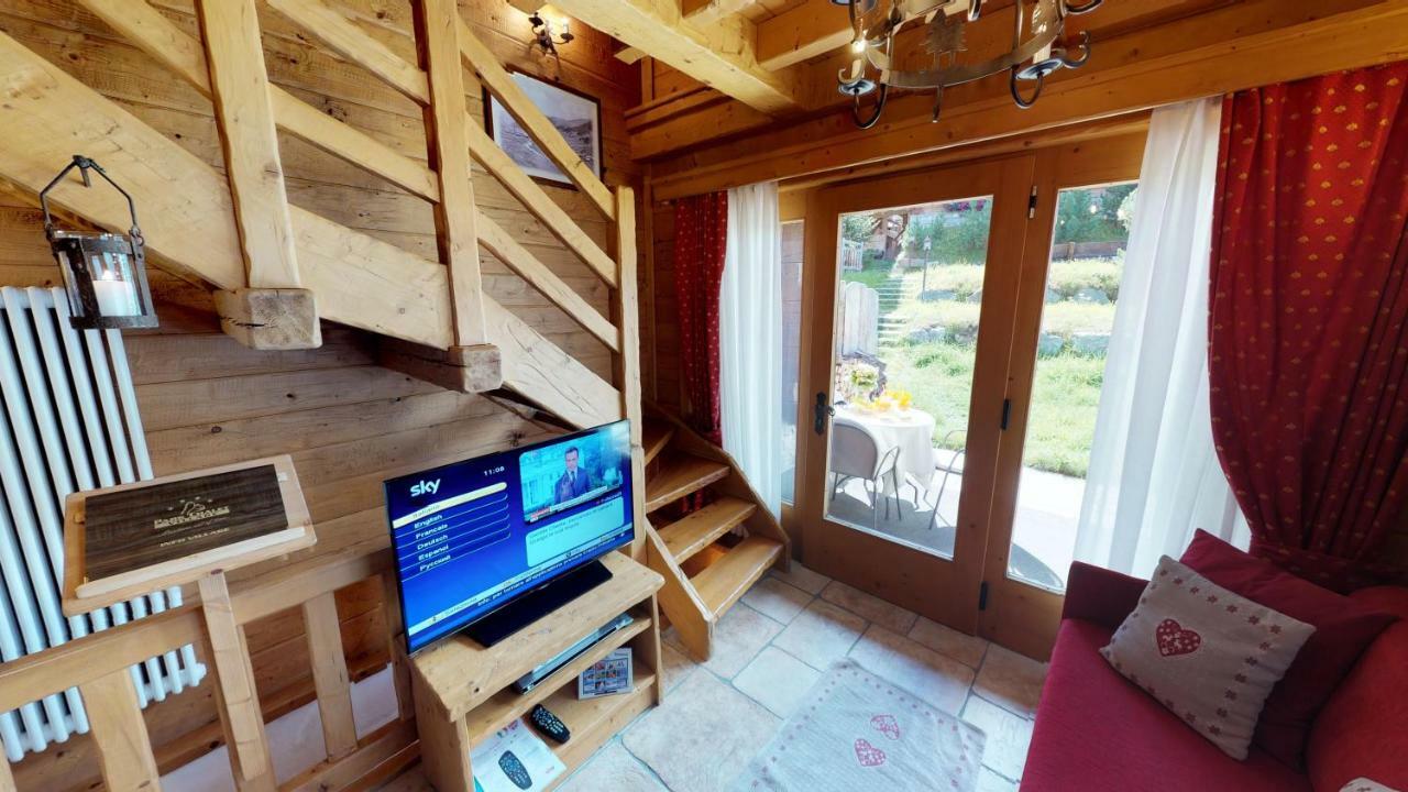 Park Chalet Village Livigno Exterior photo