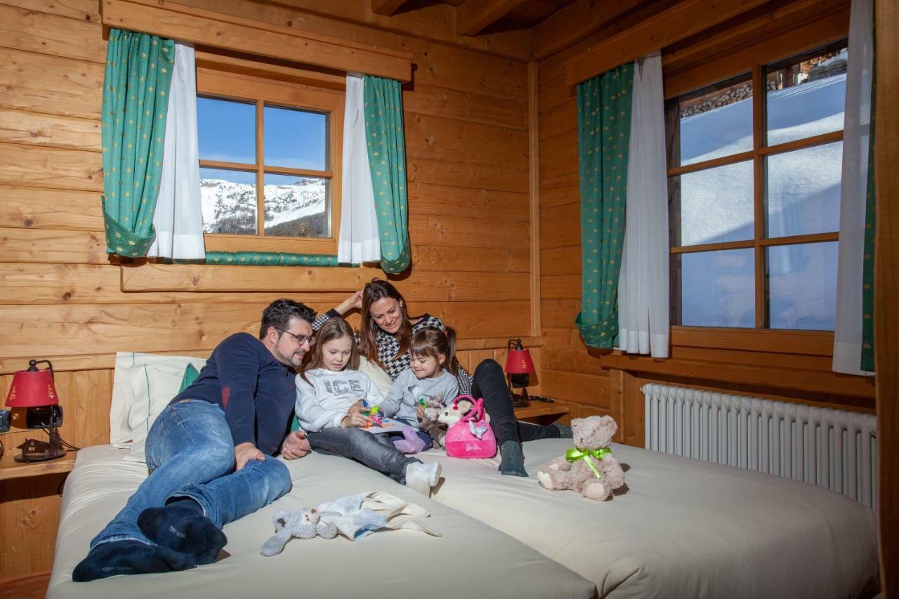 Park Chalet Village Livigno Exterior photo