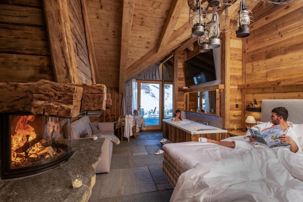 Park Chalet Village Livigno Exterior photo